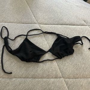 FRANKIES BLACK BATHING SUIT TOP